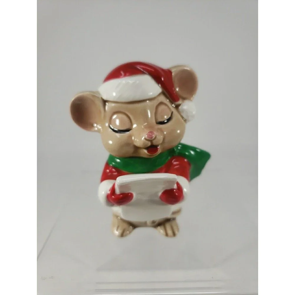 Vintage Christmas Caroling Santa Mouse Ceramic 1981 Made in Japan Quon-Quon